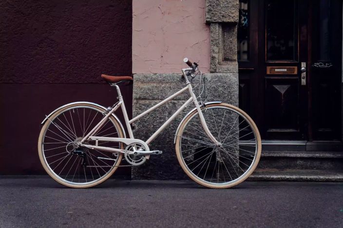 Siech City 8speed Women - Rose Yhdistelma korkealaatuista muotoilua ja maksimaalista toiminnallisuutta. Tama kaupunkipyora