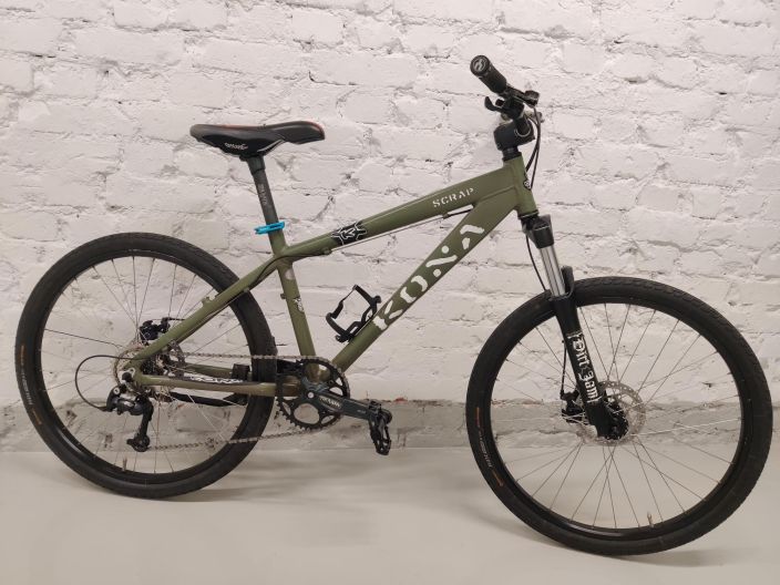 Kona Scrap maasturi Taysin lapikayty, 7-vaihteiseksi tuunattu klassikko! 16&quot; runko, kettera kuin mika ja Dirt Jam-